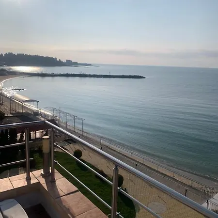 Elizabeth Hotel 3*